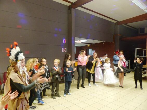 Carnaval 2017 de l'école de Vicq Carnaval 2017 de l'école de Vicq