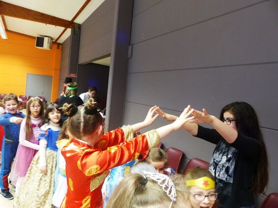 Carnaval 2017 de l'école de Vicq Carnaval 2017 de l'école de Vicq